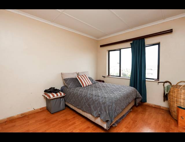 2 BEDROOM APARTMENT FOR SALE IN MORNINGSIDE